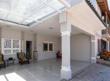 Casa · 208m² · 4 Quartos · 2 Vagas · Casa Sobrado de 3 dormitórios com suíte, 2 vagas, piscina e sótão no Ecoville