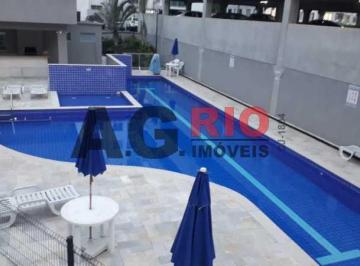 Apartamento · 54m² · 2 Quartos · 1 Vaga · Apartamento - Padrão / Residencial / Pechincha