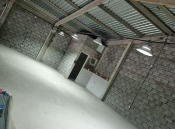 fcd0bb4187089c091374957c08cec37d8dd41a94 · Galpão Comercial – São Vicente