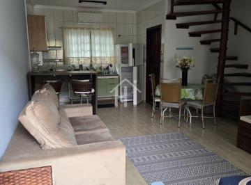 cmsrpo2n2fiodcwmguyntu4_md · Casa de Villagio Mobiliada para Aluguel Anual