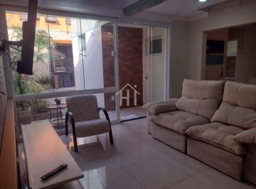 qd77cig2otm5yjnjowi4nthk_md · APARTAMENTO DE 2 DORM. À 50M DA PRAIA