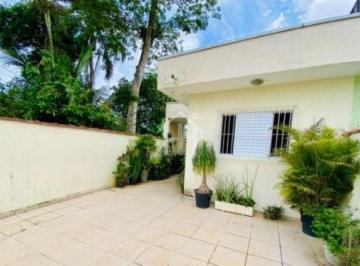 pb8ubag2nwzjn2zhzgmzyzc3_md · Casa térrea ampla com 3 dorms e 2 vagas + edícula com banheiro