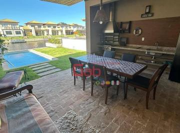 2385c3a4c0fa4b5371cccc3b6634359d83fbcede · Casa em Búzios no Aretê 4 suítes, canal navegável, rampa privativa e piscina
