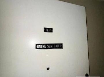 2cc0e52208ae28ba5e75c6dde6122b545b6a3a3e · Sala para alugar, 90 m² por R$ 2.000,00 (ALUGUEL) + R$ 1.310,00 (COND.) + R$ 263,33 (IPTU) /mês - Ce