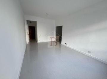 Foto 01 · Apartamento à venda em Icaraí, Niterói-RJ - 3 quartos, 1 suíte, 130m², garagem - oportunidade única!