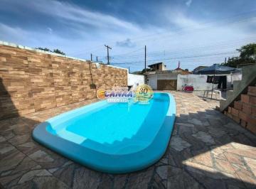 Casa de 2 quartos, Itanhaém · Casa lote inteiro com Piscina na Praia de Itanhaém. Oportunidade