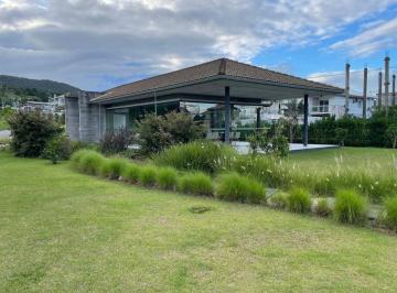 Terreno , Florianópolis · Terreno Premium no Costão Golf com 1572 m²