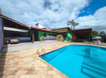 Casa de 4 quartos, Itanhaém · Imóvel completo com estrutura para lazer e renda na Praia de Itanhaém