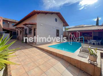 Casa · 189m² · 3 Quartos · 3 Vagas · Casa linear com piscina e energia solar à venda