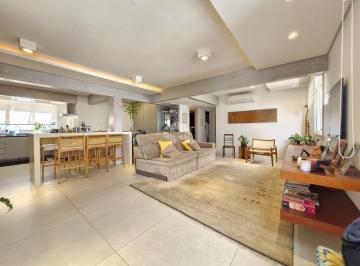 Apartamento · 103m² · 2 Quartos · 2 Vagas · Apartamento de 102m2, 2 dormitórios e 2 garagens no bairro Moinhos de Vento