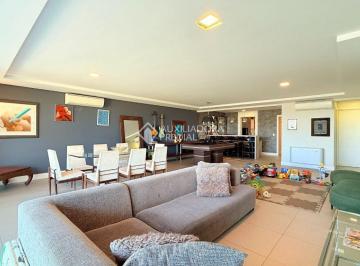 Apartamento · 244m² · 3 Quartos · 2 Vagas · Apartamento 3 quartos no bairro Cristal.
