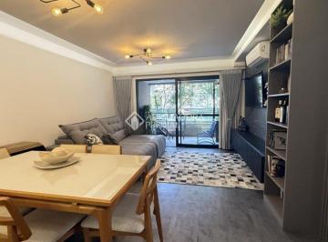 1 · Auxiliadora Predial vende, Apartamento localizado na Avenida Ijuí 2 dortórios, 2 suítes e 2 vagas