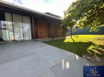 Casa · 100m² · 3 Quartos · 2 Vagas · LINDA CASA ENCOSTADINHA NA PRAIA DE ITAJUBA