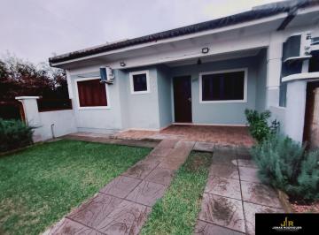 Casa · 70m² · 3 Quartos · 1 Vaga · Casa 3 dormitórios com piscina na zona nova em Tramandaí