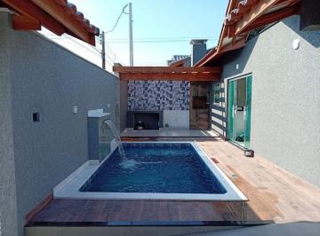 Casa de 2 quartos, Peruíbe · Linda Casa com Piscina em Peruíbe – Pronta para Morar!