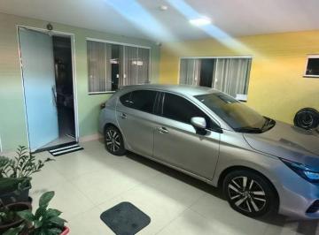 Casa de 6 quartos, Brasília · CEILÂNDIA SUL- 6 QUARTOS SENDO 2 SUÍTES -ÁREA ÚTIL 270m²-ACC FINANCIAMENTO E FGTS