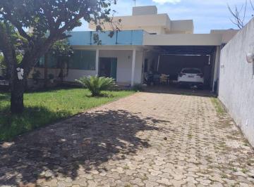 Casa de 4 quartos, Brasília · CASA À VENDA EM CONDOMÍNIO FECHADO.