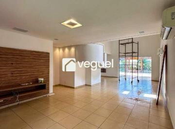 Casa · 190m² · 3 Quartos · 4 Vagas · Casa Sobrado com 3 quartos sendo suítes para alugar no Villa do Golf, Ribeirão Preto/SP