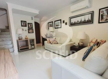 Casa · 90m² · 3 Quartos · 2 Vagas · Casa á Venda no Jardim Marajoara com 150m², 3 quartos sendo 3 suítes, 2 vagas.