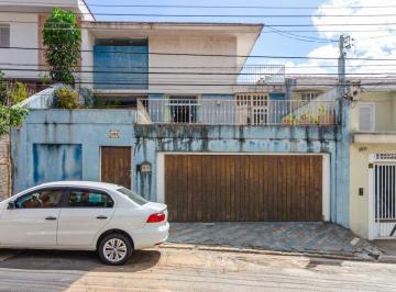 Comercial · 485m² · 10 Quartos · 3 Vagas · Casa comercial na Rua Júlio de Menezes, N. 102 - casa • 485 m²