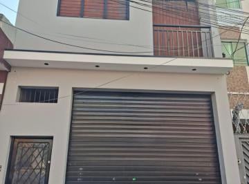 Comercial · 234m² · 2 Vagas · Prédio comercial na Rua Antônio de Barros, N. 36 - Inteiro • 234 m²