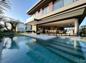 Casa · 450m² · 6 Quartos · Sobrado à venda – Condomínio Los Cobos | Beira-mar Xangri-Lá/RS
