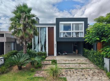 Casa · 350m² · 5 Quartos · Sobrado beira-lago à venda – Capão Ilhas Resort