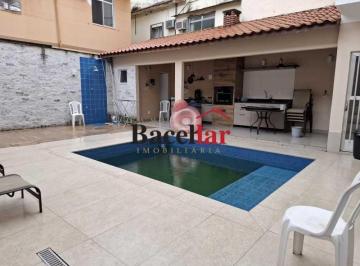 Casa · 294m² · 3 Quartos · 3 Vagas · Casa duplex com piscina, churrasqueira e edícula.