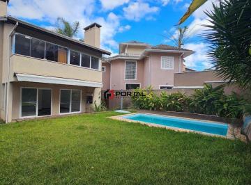 Casa · 300m² · 4 Quartos · 3 Vagas · Residência Exclusiva com Lareira, Suíte Master e Área de Lazer Completa!!