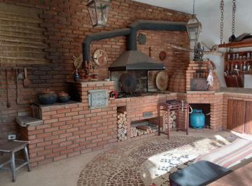 Casa · 450m² · 3 Quartos · 2 Vagas · Casa em Condomínio à venda em Granja Viana