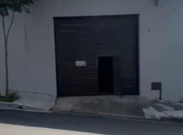 Comercial · 300m² · 5 Vagas · Galpão na Rua Clara Camarão, N. 160 • 300 m²