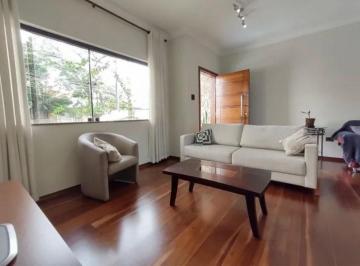 Casa de 3 quartos, São Caetano do Sul · Casa Sobrado Santa maria! 3 quartos, suíte e 6 vagas!