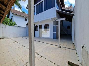 Casa · 148m² · 7 Quartos · 3 Vagas · Casa com 7 Quartos à Venda em Atami