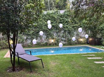 Casa de 5 quartos, São Paulo · Casa nova em Condomínio no Alto da Boa Vista, pronta para morar