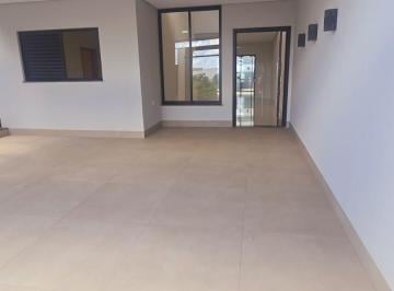 Casa · 133m² · 3 Quartos · 2 Vagas · Casa à venda em Maringá, Jardim Espanha, com 3 quartos, 133 m², com piscina e pé-direito duplo