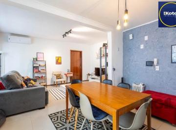 Apartamento · 84m² · 2 Quartos · 2 Vagas · Apartamento 2 dormitórios e 2 vagas de garagem no bairro Rio Branco