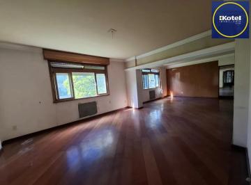 Apartamento · 183m² · 3 Quartos · 1 Vaga · Apartamento de 4 dormitórios, 1 vaga, elevador no bairro Independência