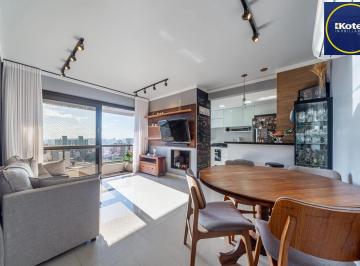 Apartamento · 75m² · 2 Quartos · 2 Vagas · Apartamento 2 Dormitórios com Suíte e 2 Vagas no Petrópolis – 75m²