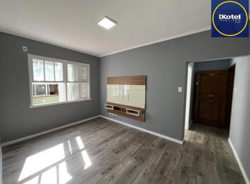 Apartamento · 58m² · 2 Quartos · 1 Vaga · Apartamento semimobiliado e reformado para alugar no bairro Santo Antônio