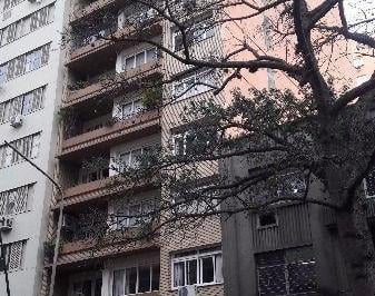 .jpg+2025-03-05 · Apartamento c/3 dormitórios, sendo 1 suítes, 1 vaga - Centro H