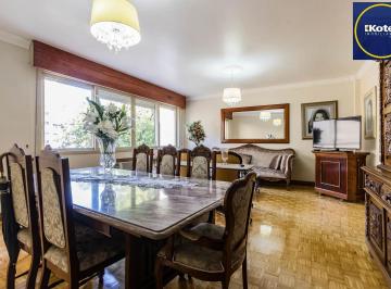 Apartamento · 133m² · 3 Quartos · 1 Vaga · Apartamento de 3 dormitórios e 133m² à venda em Centro Histórico, Porto Alegre.