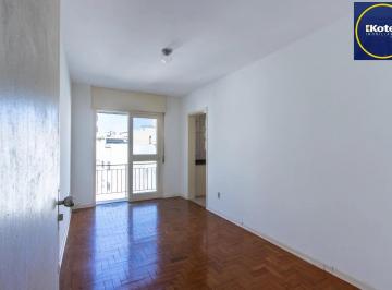 Apartamento · 45m² · 1 Quarto · Apartamento 1 quarto, com sacada, andar alto com vista livre - Centro Histórico