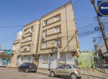 Apartamento · 50m² · 2 Quartos · Aoartamento térreo de 2 quartos, 2 banheiros no bairro Cidade Baixa.