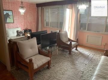 Apartamento · 86m² · 3 Quartos · 1 Vaga · Apartamento 3 dormitórios com 2 banheiros e garagem no Menino Deus