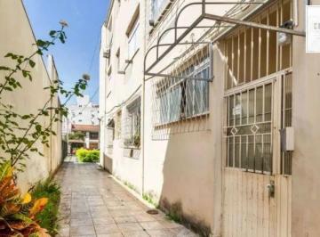 Apartamento · 75m² · 2 Quartos · 1 Vaga · Apartamento Térreo 2 quartos com vaga à venda na Rua Barbedo, Menino Deus