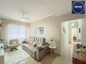 Apartamento · 64m² · 2 Quartos · Apartamento térreo com 2 dormitórios no Bairro Menino Deus