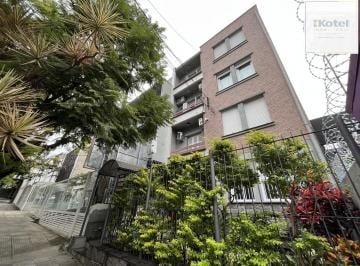 Apartamento · 85m² · 3 Quartos · Apartamento de 3 quartos com dependência de empregada bairro Moinhos de Vento