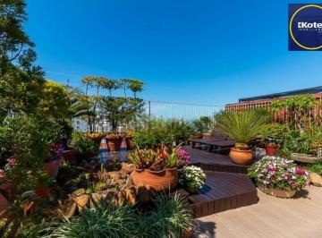 Apartamento · 182m² · 2 Quartos · Cobertura Reformada com Terraço, Espaço Gourmet e Vista da Cidade