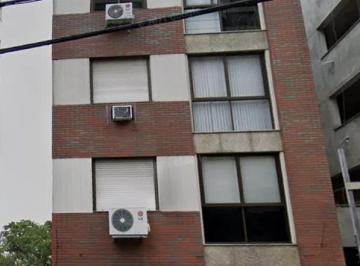 2360994.png · Apartamento à venda - em Petrópolis