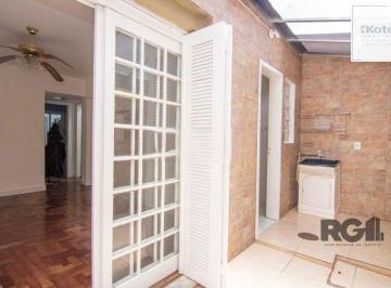 Apartamento · 40m² · 1 Quarto · Apartamento de 01 quarto com terraço no bairro Petrópolis/RS